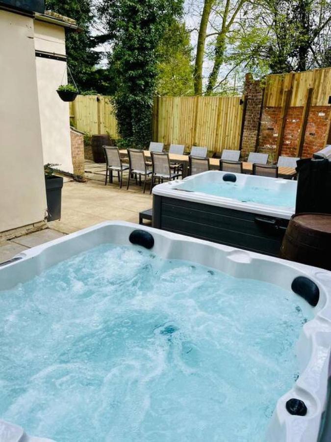 Lydney House Swaffham Sleeps 22 Villa Exterior photo